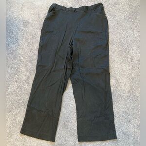 Alfred Dunner Women's Black Dress Pants Elastic Waist Solid Pockets Metal Detail